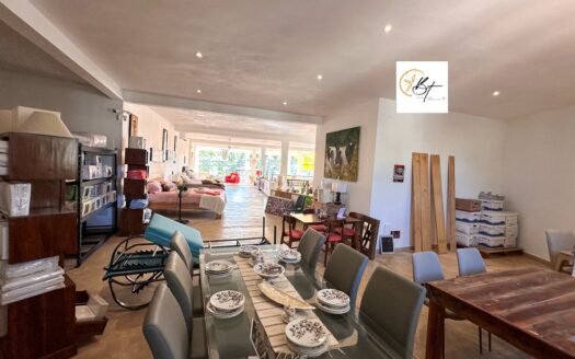 LOCAUX COMMERCIAUX À VENDRE LAS TERRENAS