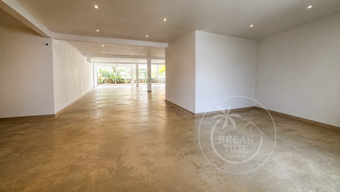 Immeuble commercial à vendre à Las Terrenas. Opportunité d'investissement