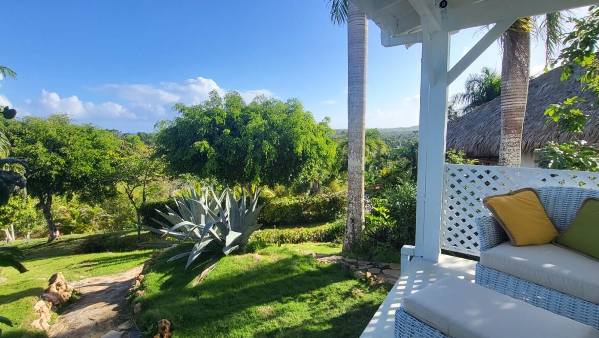 Domaine à vendre à Las Terrenas une pause sur la terrasse du bungalow