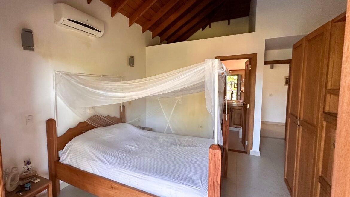 Maison à Las Ballenas chambre avec salle de bains
